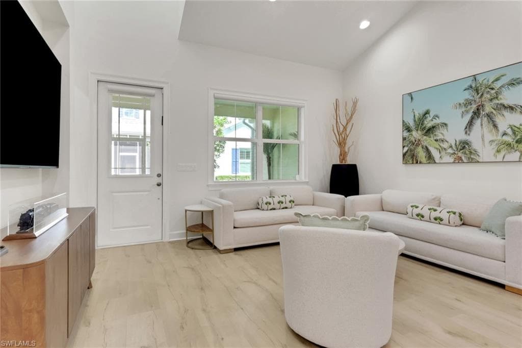 7014 Saona Ct, Naples, FL 34113-5