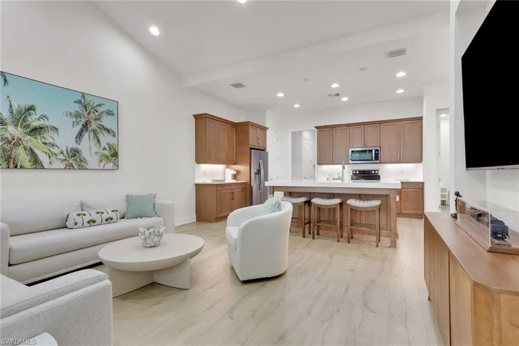 7014 Saona Ct, Naples, FL 34113-7