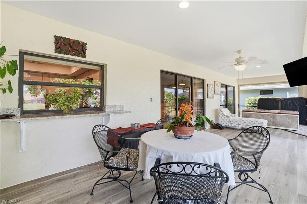 9542 Campbell Cir, Naples, FL 34109-12