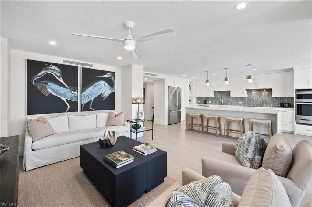 4401 Gulf Shore Blvd N 1606, Naples, FL 34103-11