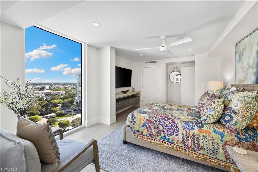 4401 Gulf Shore Blvd N 1606, Naples, FL 34103-28