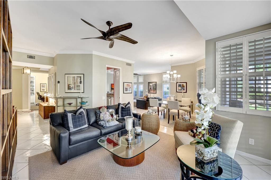 2100 L Ambiance Cir 101, Naples, FL 34108-9