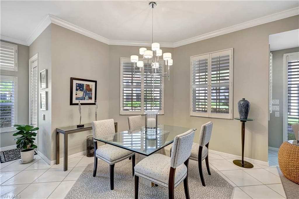 2100 L Ambiance Cir 101, Naples, FL 34108-15