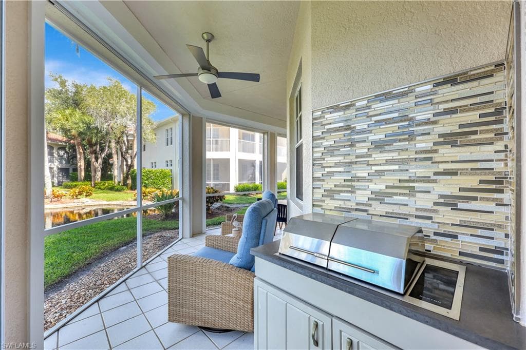 2100 L Ambiance Cir 101, Naples, FL 34108-23