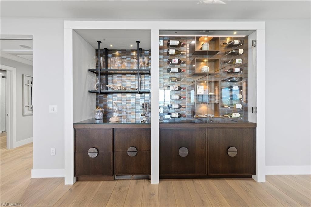 13915 Old Coast Rd 1706, Naples, FL 34110-9