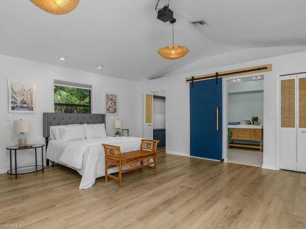 5311 Hickory Wood Dr, Naples, FL 34119-15