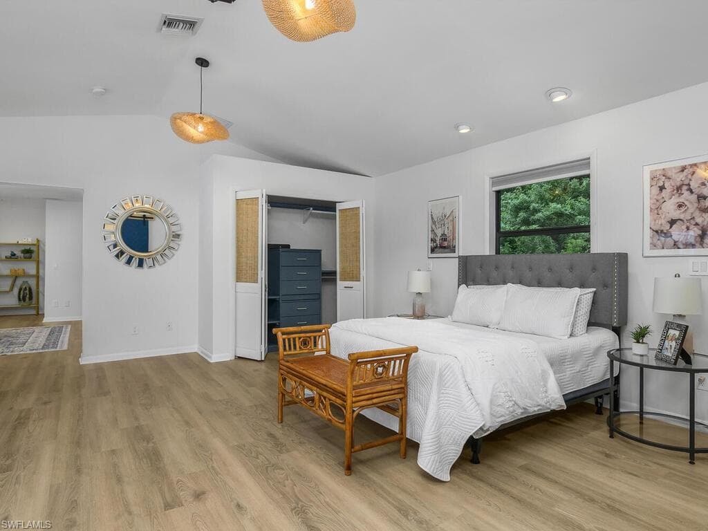 5311 Hickory Wood Dr, Naples, FL 34119-17