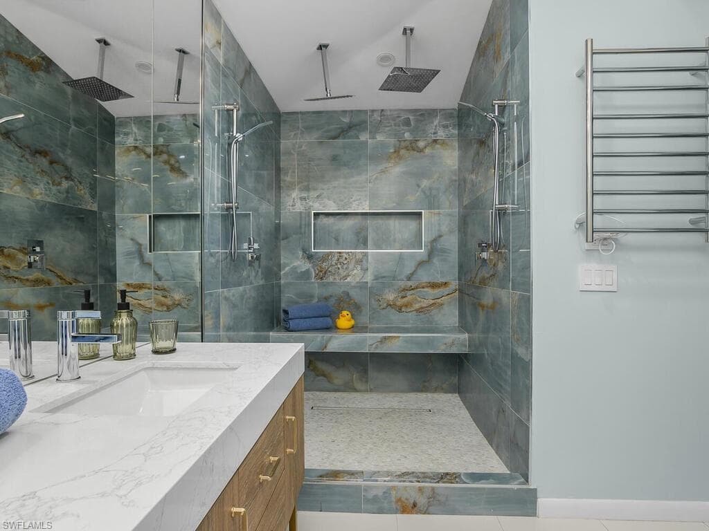 5311 Hickory Wood Dr, Naples, FL 34119-20