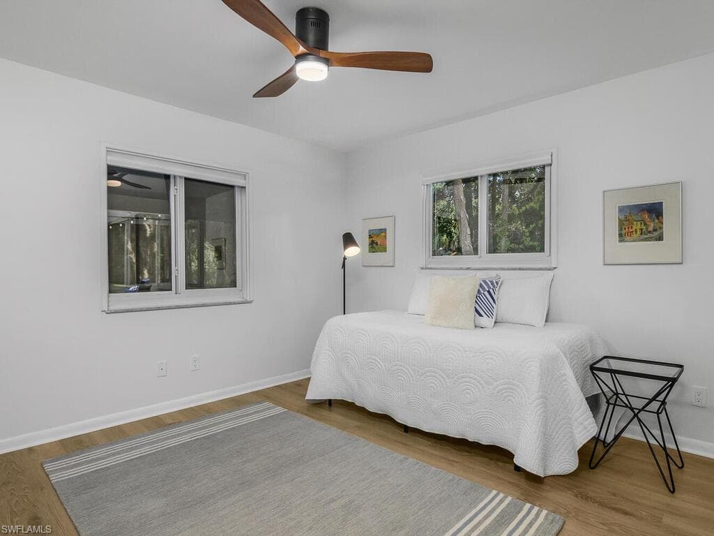 5311 Hickory Wood Dr, Naples, FL 34119-25