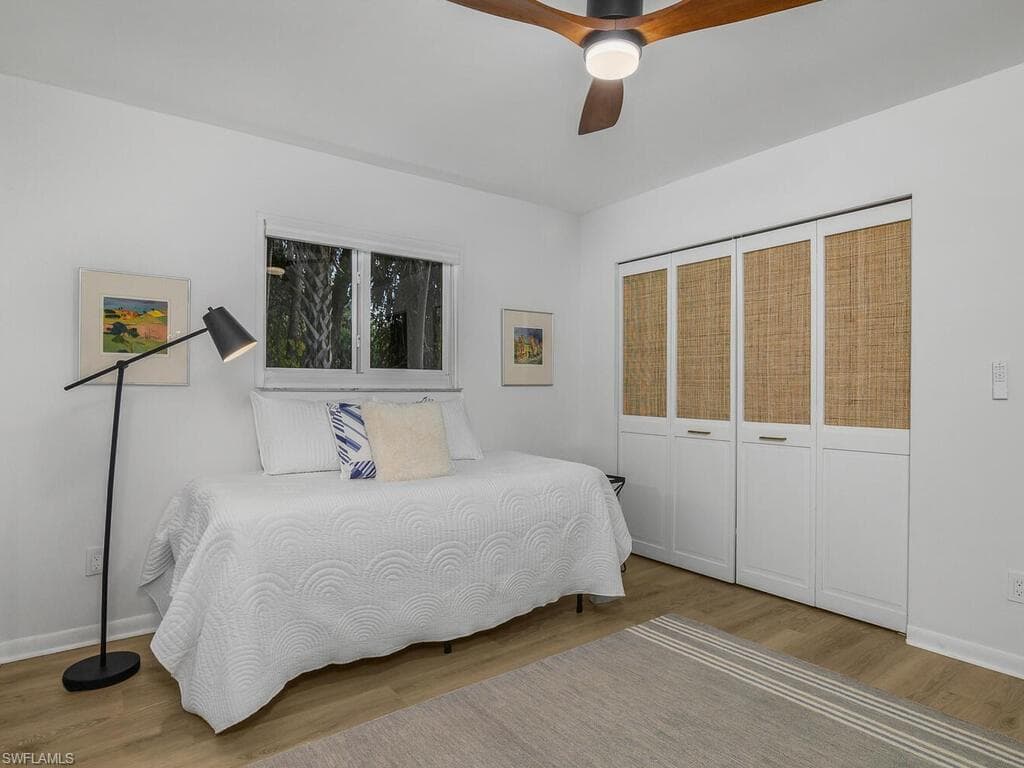 5311 Hickory Wood Dr, Naples, FL 34119-26