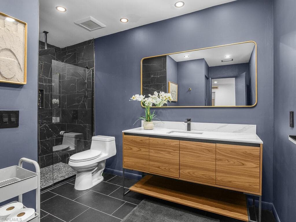 5311 Hickory Wood Dr, Naples, FL 34119-28