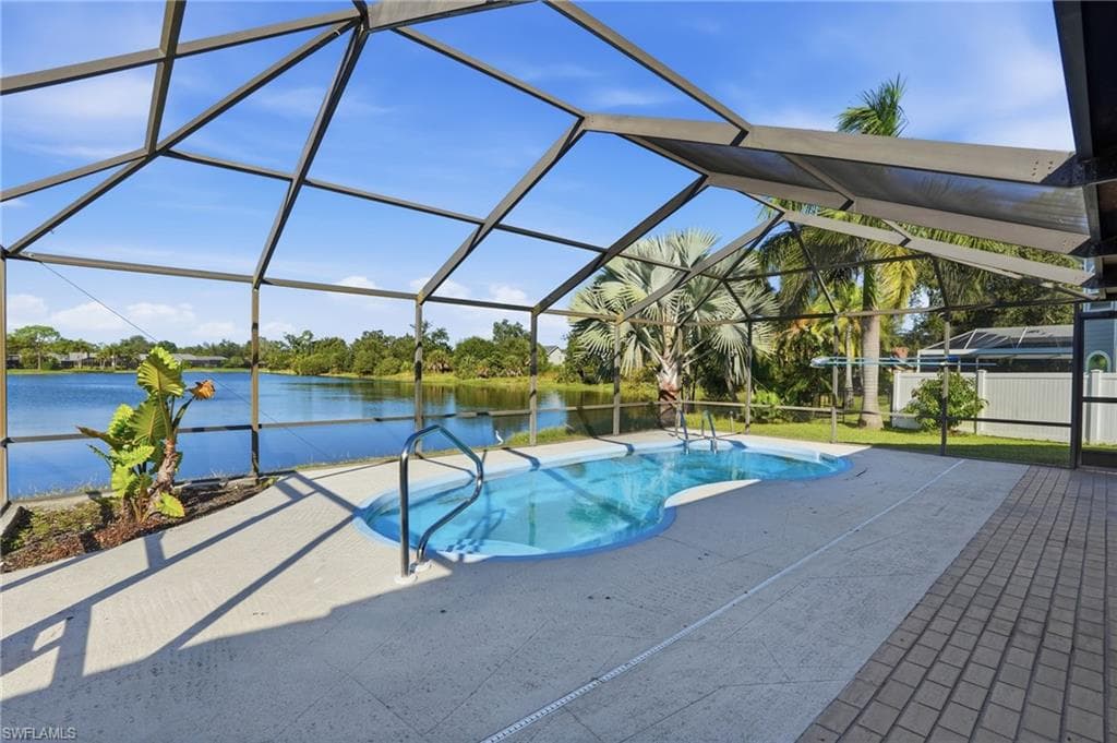 6735 Plantation Manor Loop, Fort Myers, FL 33966-9