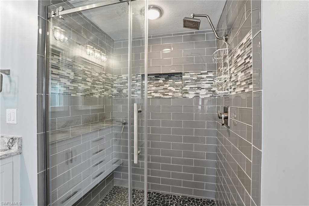 6735 Plantation Manor Loop, Fort Myers, FL 33966-18