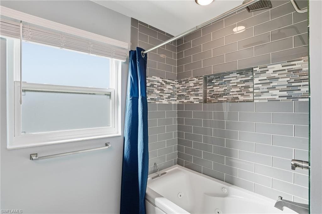 6735 Plantation Manor Loop, Fort Myers, FL 33966-34