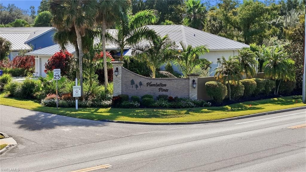 6735 Plantation Manor Loop, Fort Myers, FL 33966-6