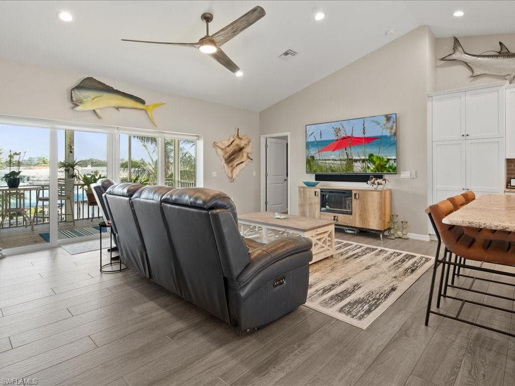 24536 Dolphin St, Bonita Springs, FL 34134-29