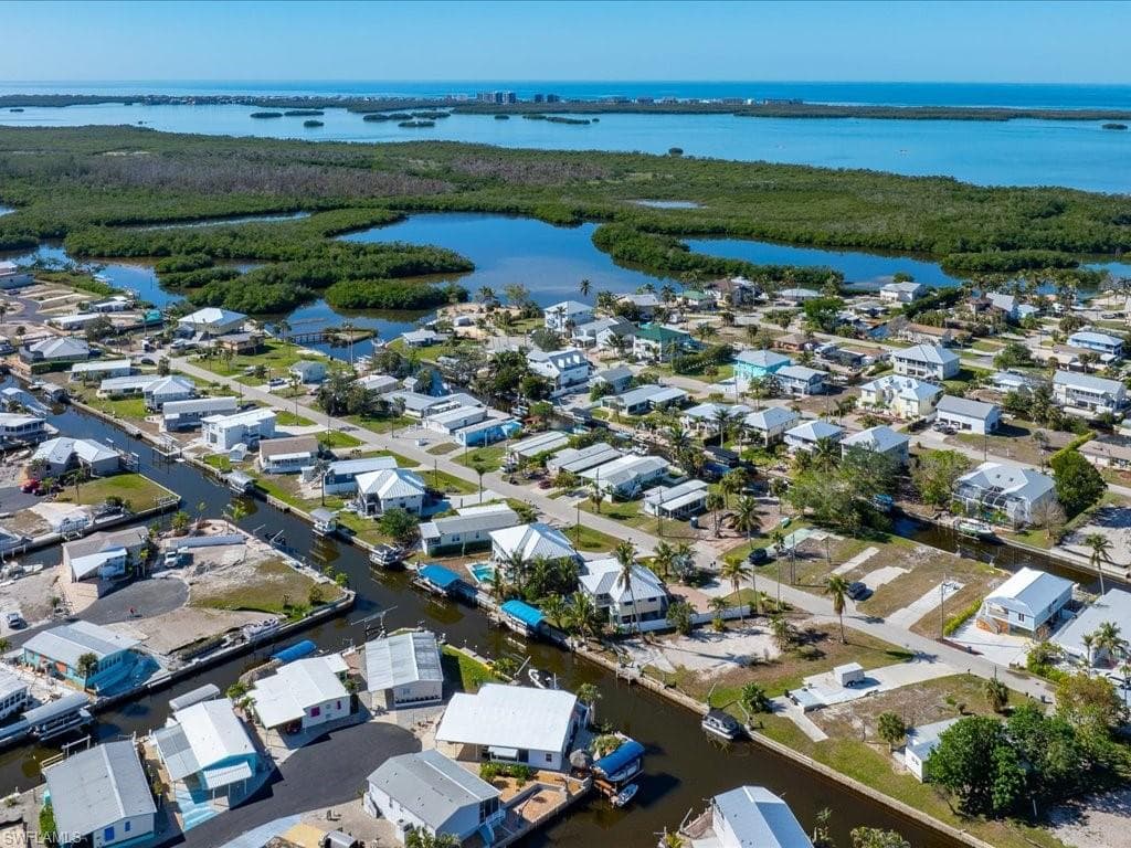 24536 Dolphin St, Bonita Springs, FL 34134-33