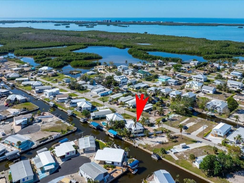 24536 Dolphin St, Bonita Springs, FL 34134-34