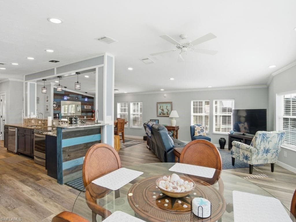 17550 Canal Cove Ct, Fort Myers Beach, FL 33931-13