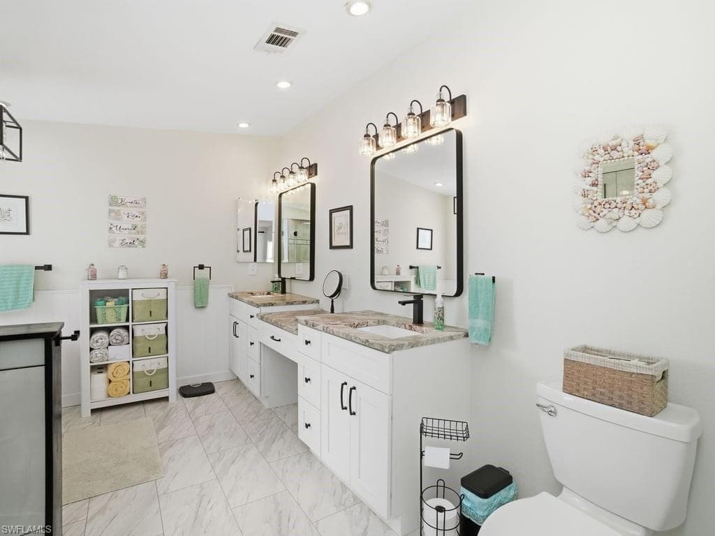 17550 Canal Cove Ct, Fort Myers Beach, FL 33931-22