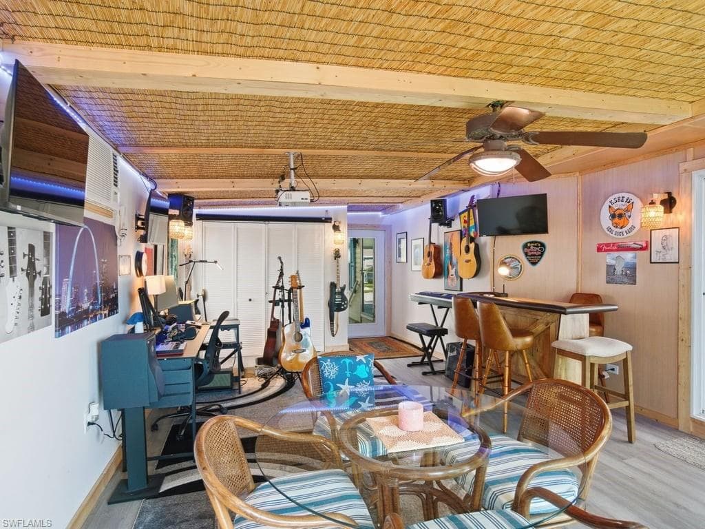 17550 Canal Cove Ct, Fort Myers Beach, FL 33931-29