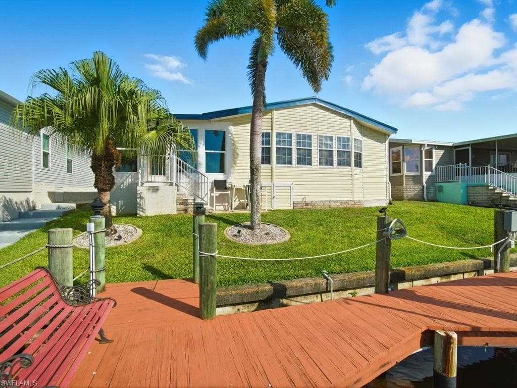 17550 Canal Cove Ct, Fort Myers Beach, FL 33931-32