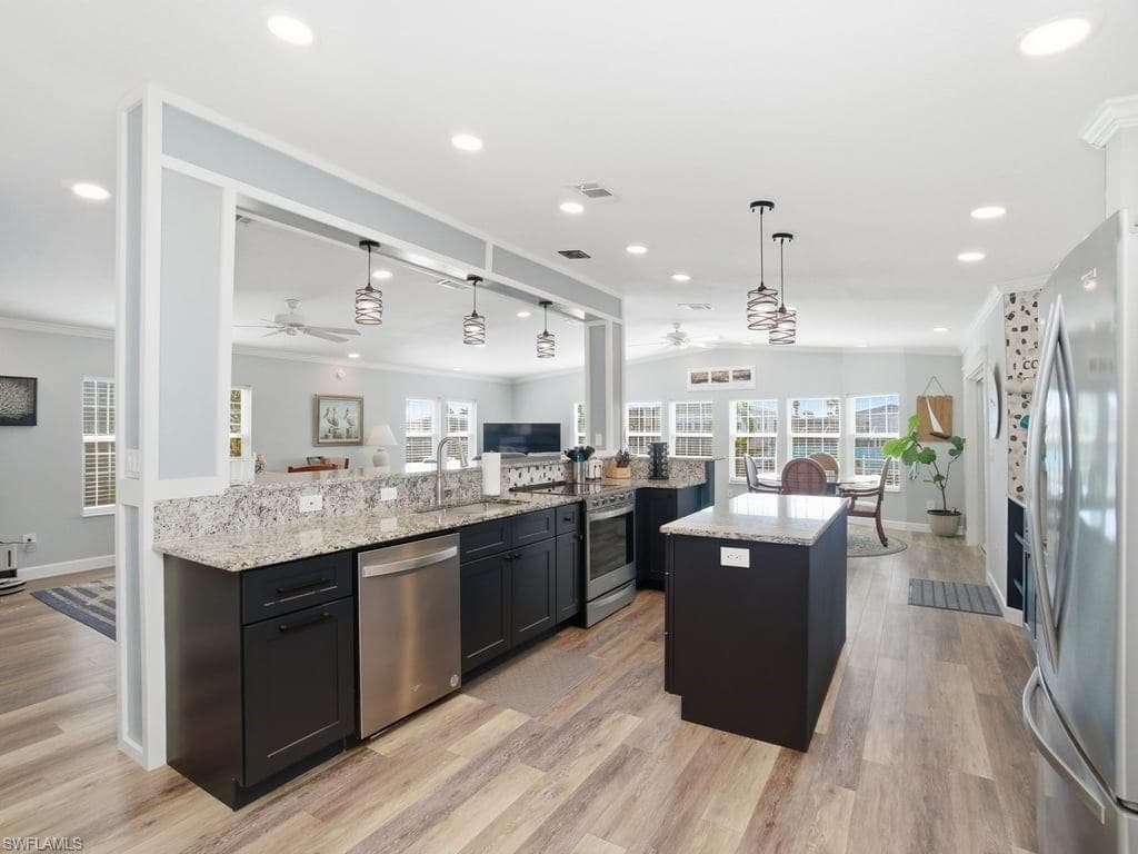 17550 Canal Cove Ct, Fort Myers Beach, FL 33931-2