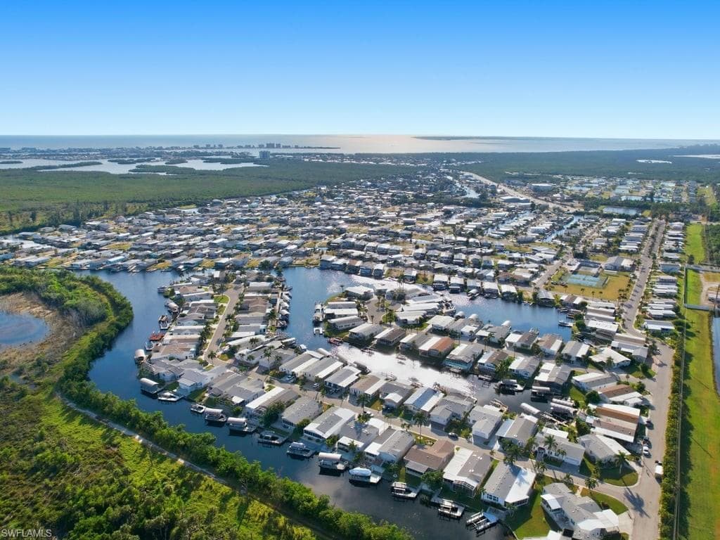 17550 Canal Cove Ct, Fort Myers Beach, FL 33931-40