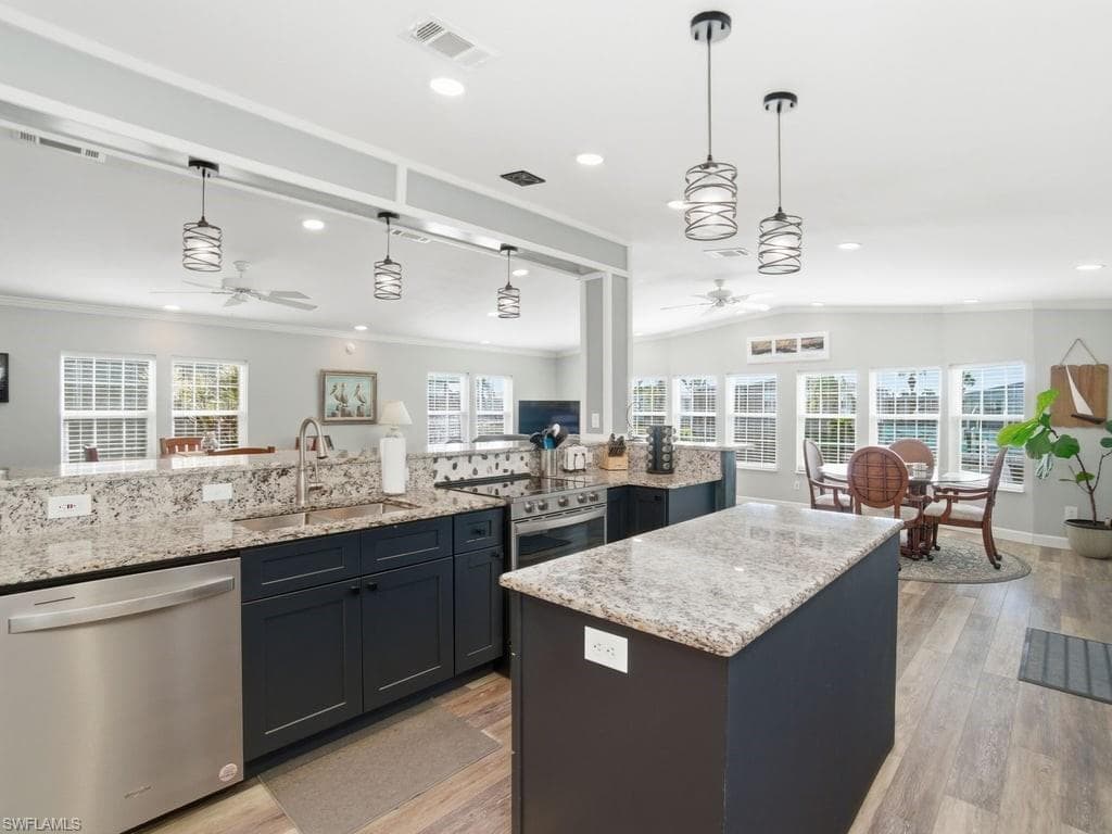 17550 Canal Cove Ct, Fort Myers Beach, FL 33931-3