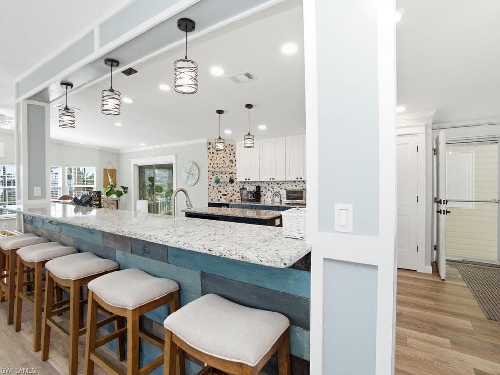 17550 Canal Cove Ct, Fort Myers Beach, FL 33931-6