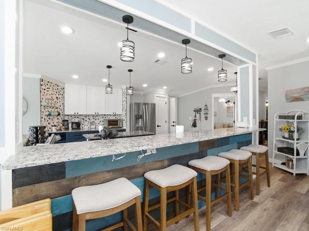 17550 Canal Cove Ct, Fort Myers Beach, FL 33931-7