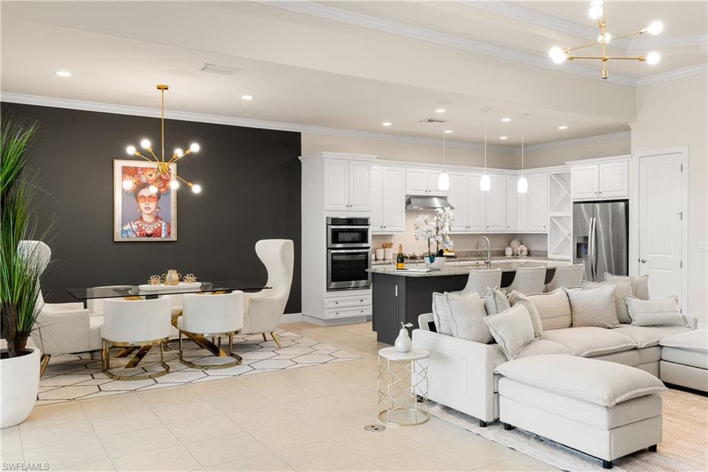 10137 Florence Cir, Naples, FL 34119-14