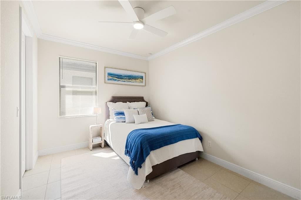 10137 Florence Cir, Naples, FL 34119-24