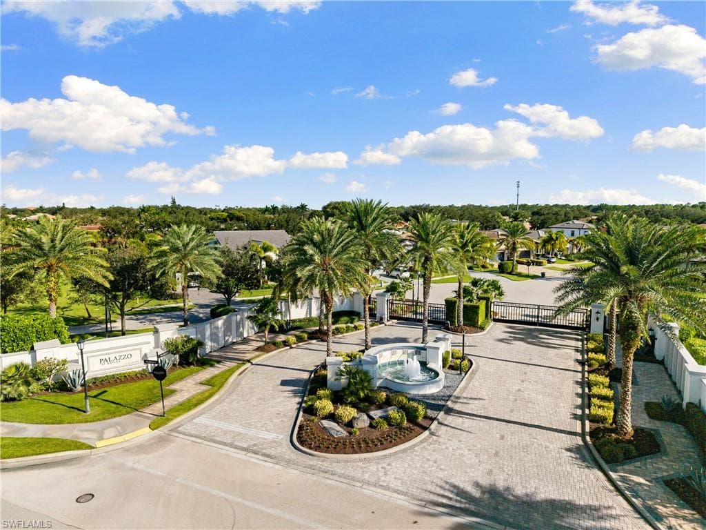 10137 Florence Cir, Naples, FL 34119-42