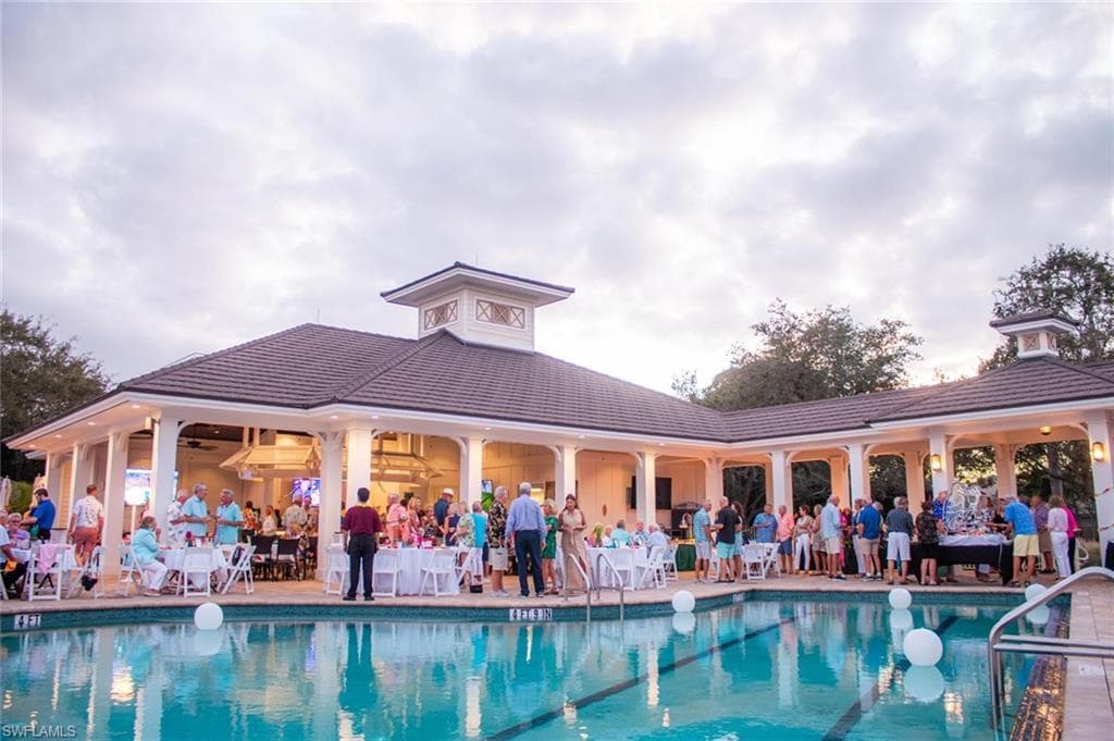 750 Waterford Dr 102, Naples, FL 34113-20