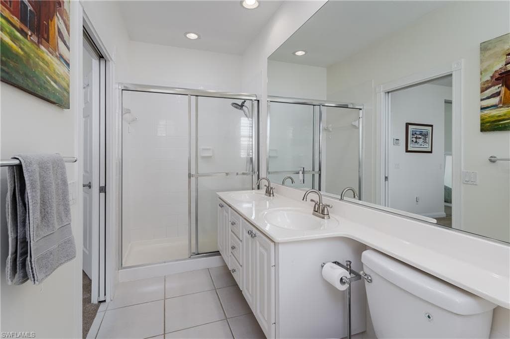 28700 Alessandria Cir, Bonita Springs, FL 34135-25