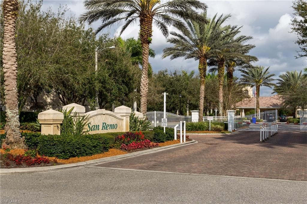 28700 Alessandria Cir, Bonita Springs, FL 34135-46