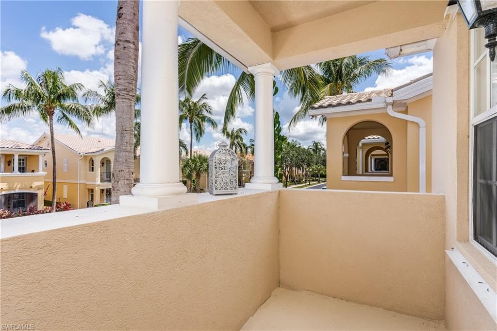 28700 Alessandria Cir, Bonita Springs, FL 34135-7