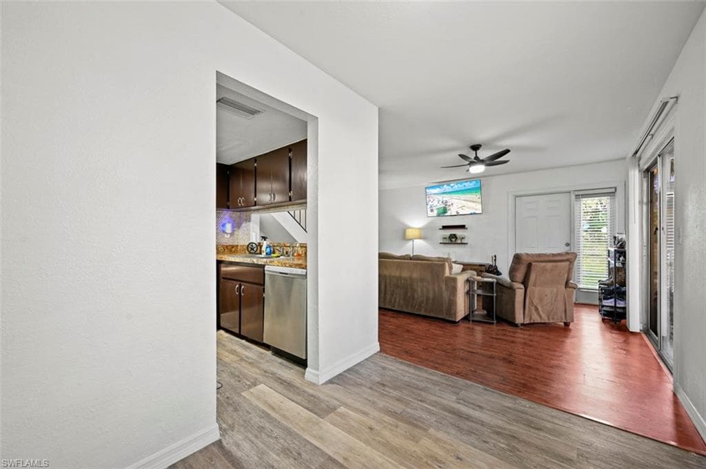 3371 Alouette Cir 2, Fort Myers, FL 33907-10