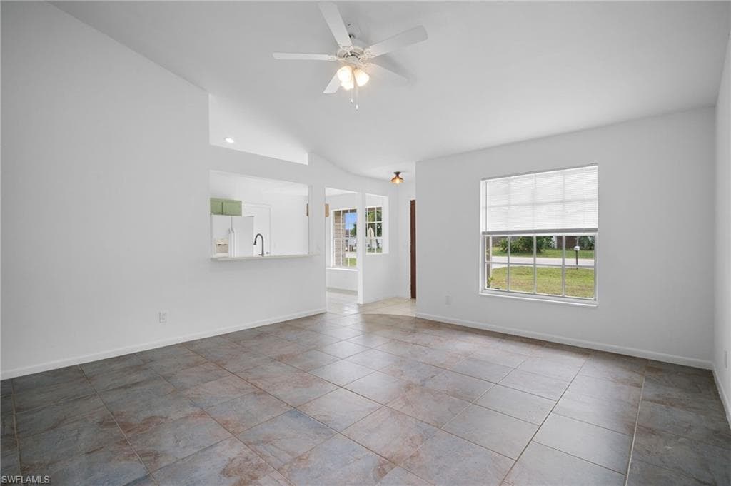 9283 San Carlos Blvd, Fort Myers, FL 33967-8