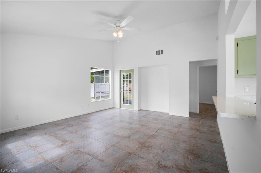 9283 San Carlos Blvd, Fort Myers, FL 33967-9