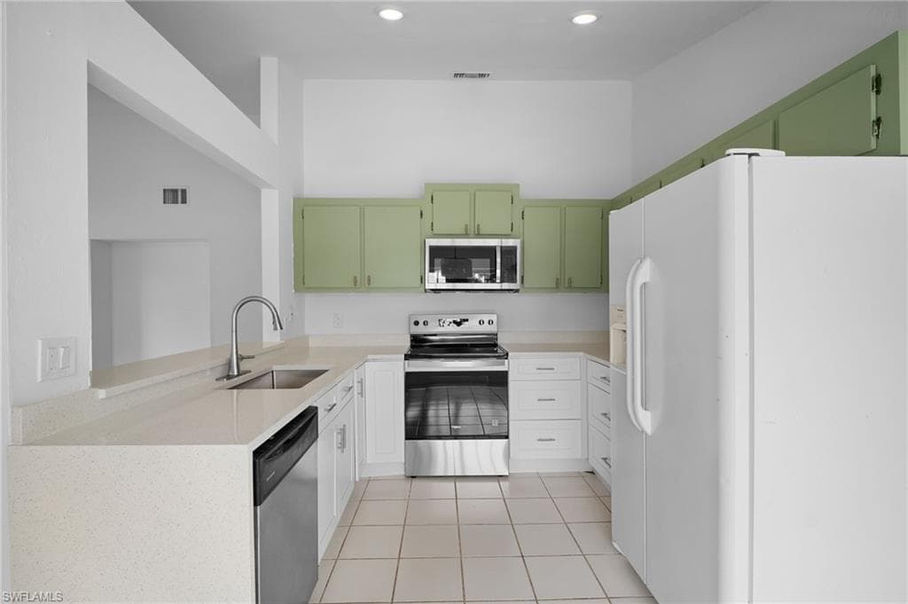 9283 San Carlos Blvd, Fort Myers, FL 33967-12