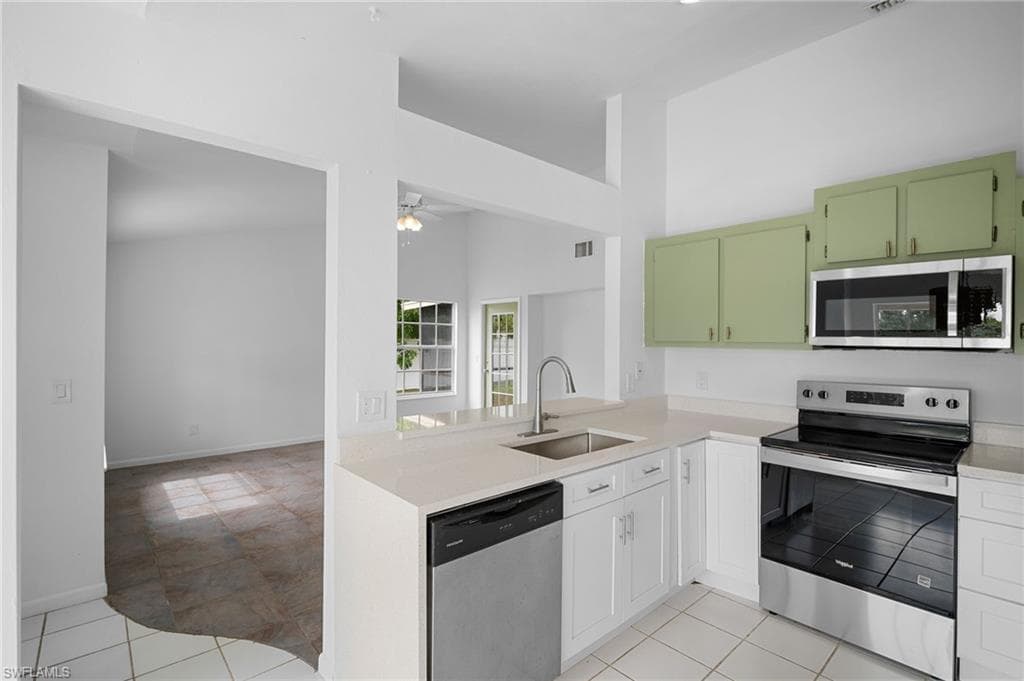 9283 San Carlos Blvd, Fort Myers, FL 33967-15