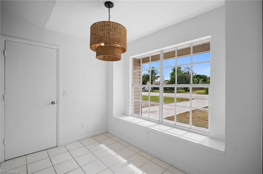 9283 San Carlos Blvd, Fort Myers, FL 33967-17