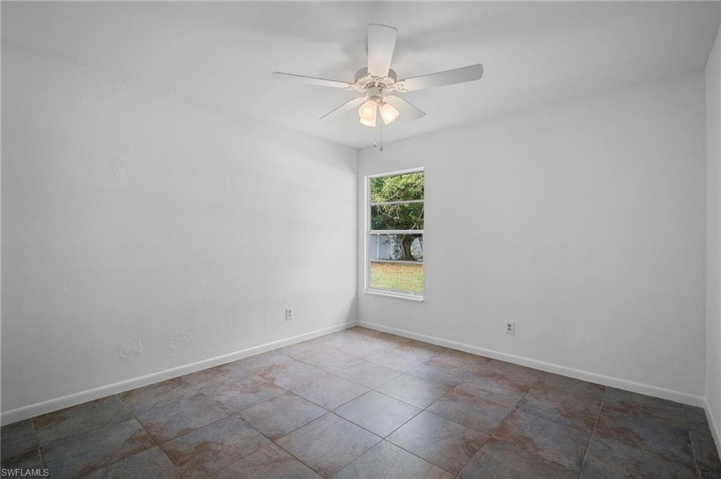 9283 San Carlos Blvd, Fort Myers, FL 33967-18