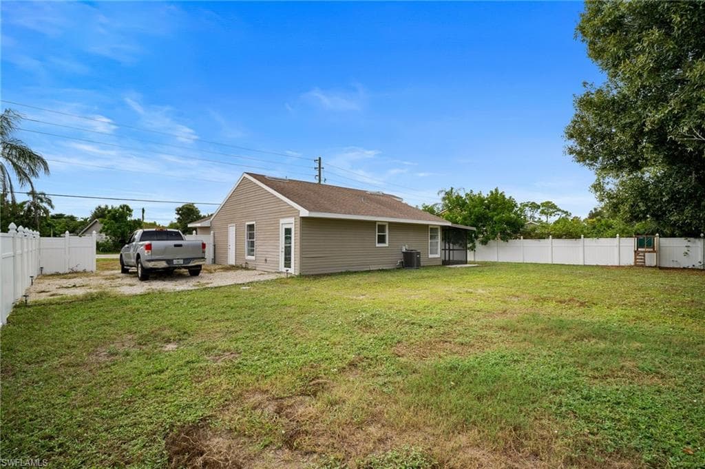 9283 San Carlos Blvd, Fort Myers, FL 33967-30