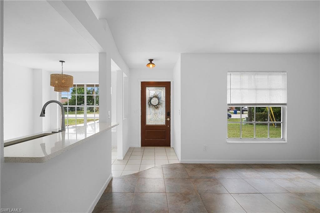 9283 San Carlos Blvd, Fort Myers, FL 33967-4