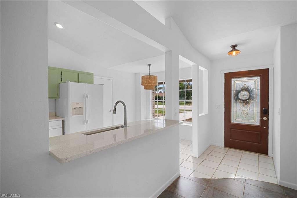 9283 San Carlos Blvd, Fort Myers, FL 33967-5