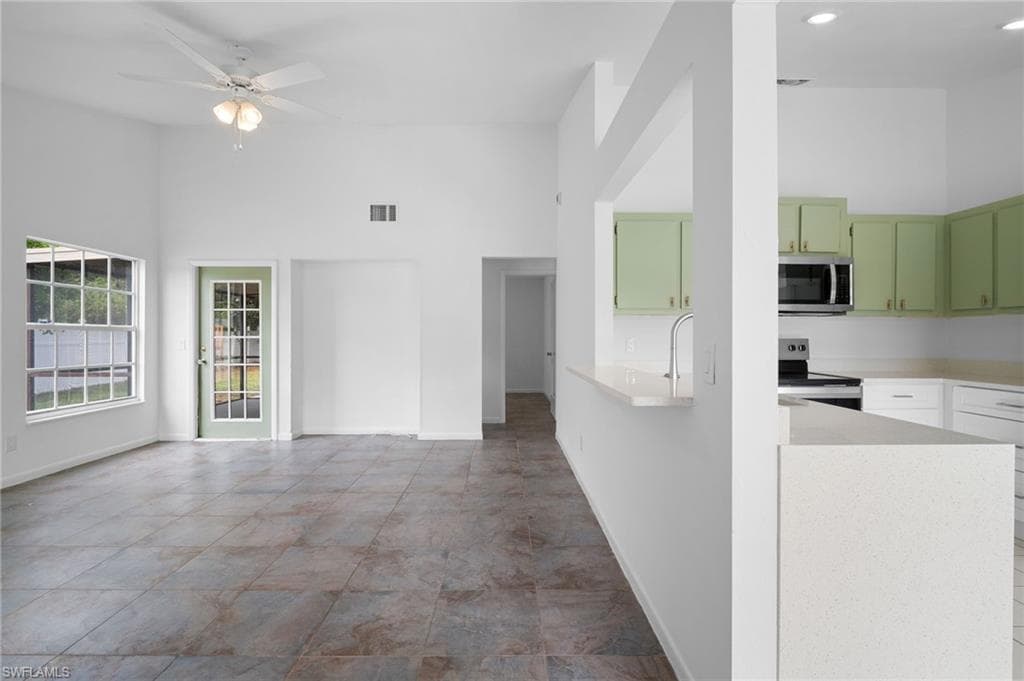 9283 San Carlos Blvd, Fort Myers, FL 33967-7