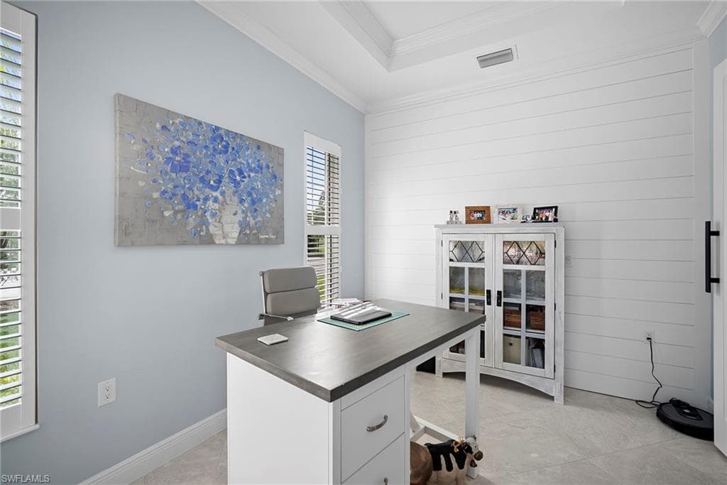 10335 Materita Dr, Fort Myers, FL 33913-9